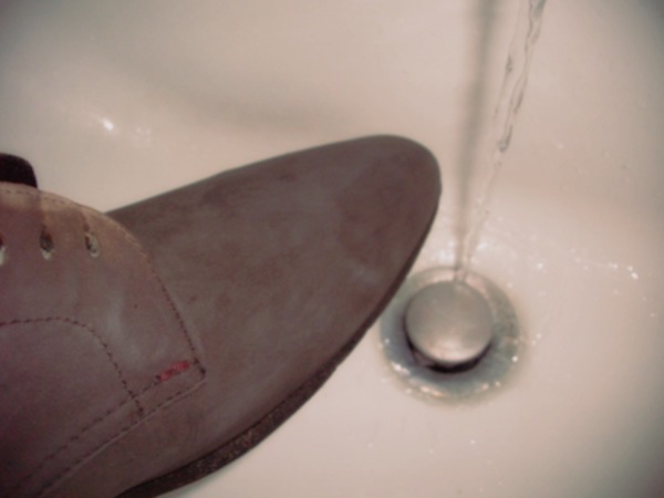 laver chaussures daim